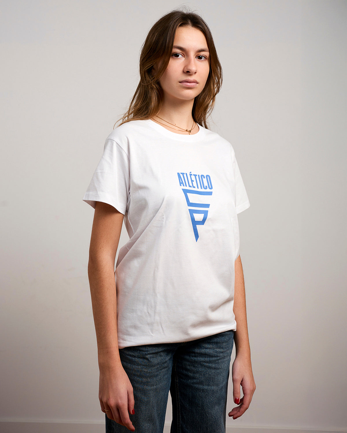 T-shirt com Emblema Desportivo