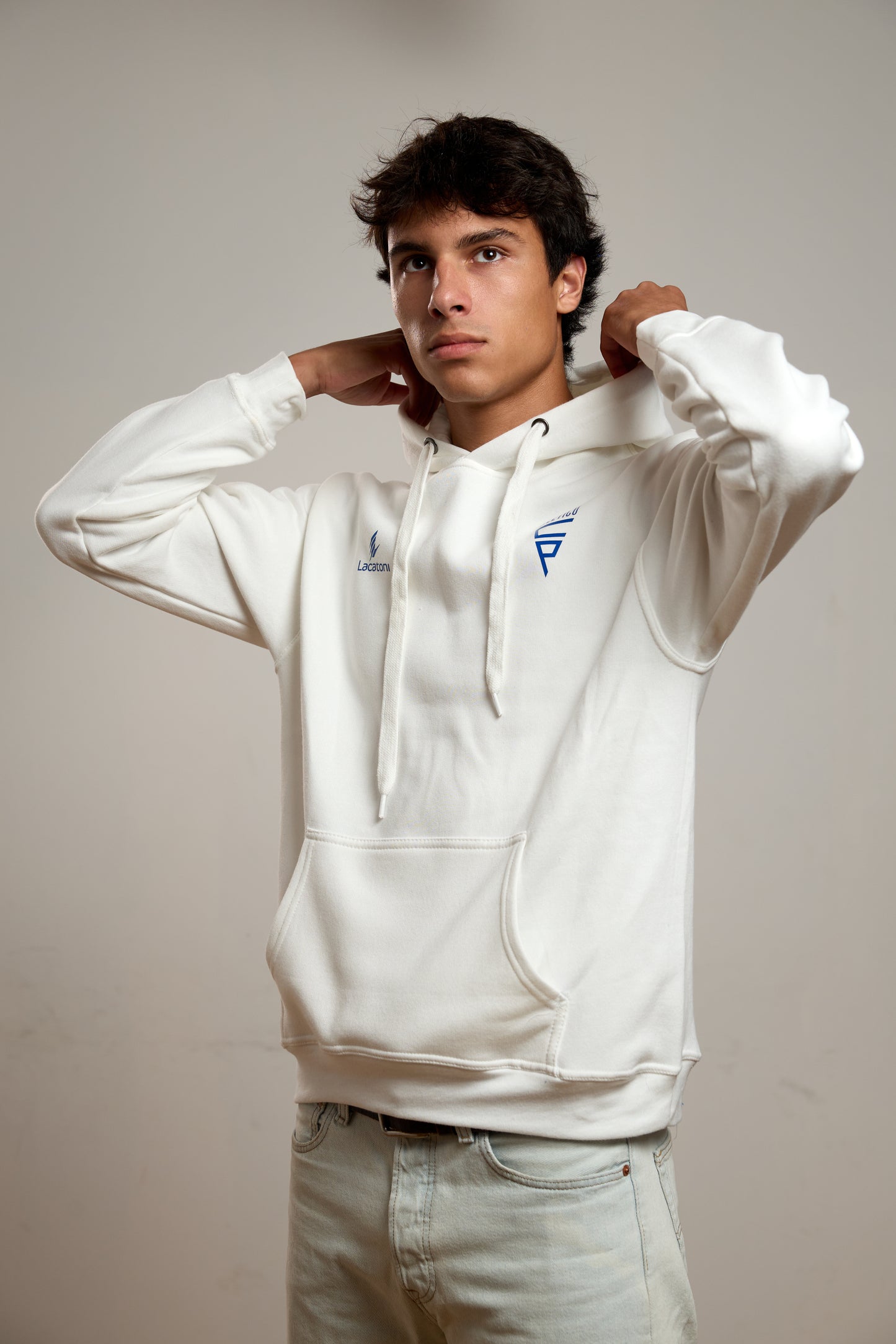 Sweatshirt Lacatoni c/ Capuz